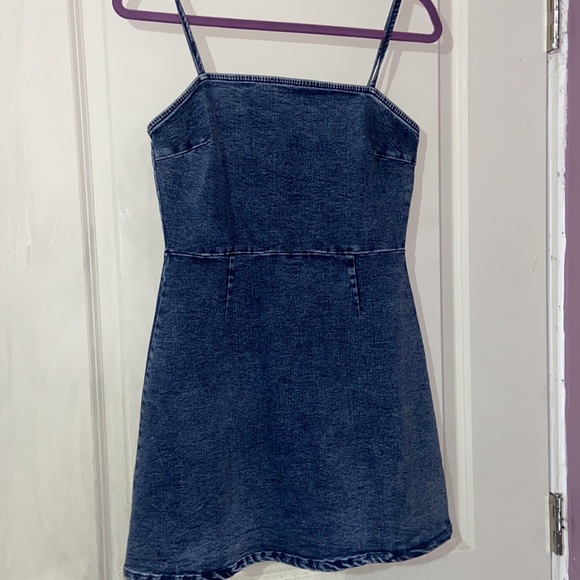 •Denim Dress - Picture 2 of 5